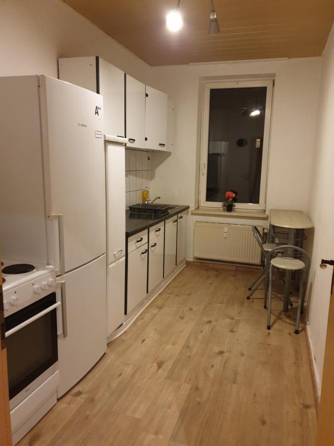 Fewo Nina 3 - Monteurwohnung Weißenfels Buitenkant foto